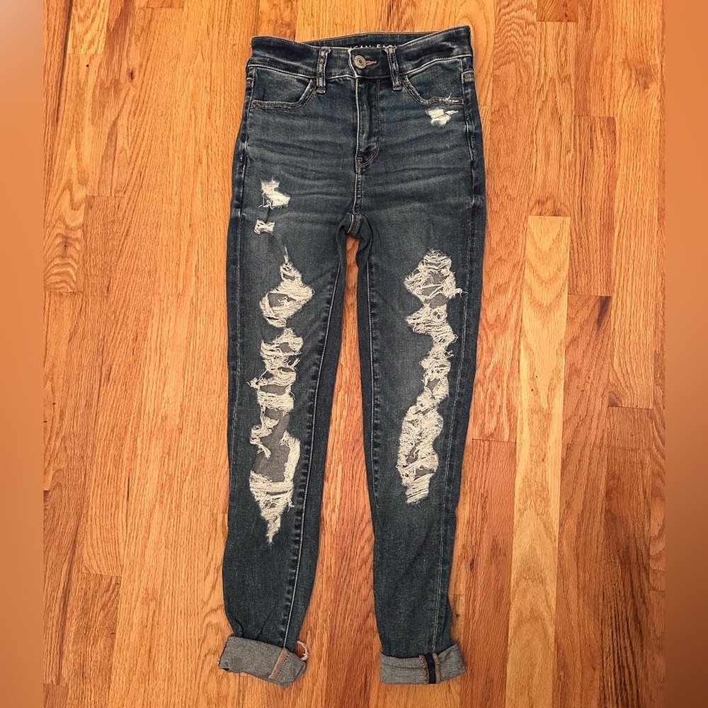 American Eagle Size 0 High Rise Jegging Next Level Stretch Ripped Jeans Denim